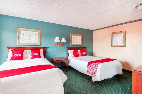 OYO Hotel Fayetteville S Eastern Blvd image 1